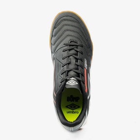 Chuteira Futsal Umbro Pro 5 Bump Club - Preto / Prata