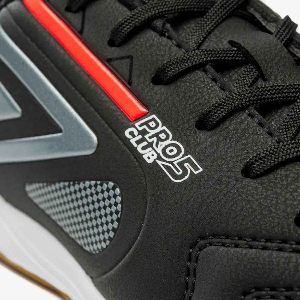 Chuteira Futsal Umbro Pro 5 Bump Club - Preto / Prata