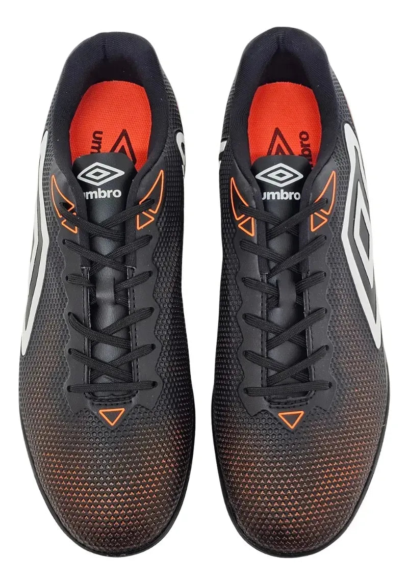 Chuteira Umbro Tecno Society - PRETO