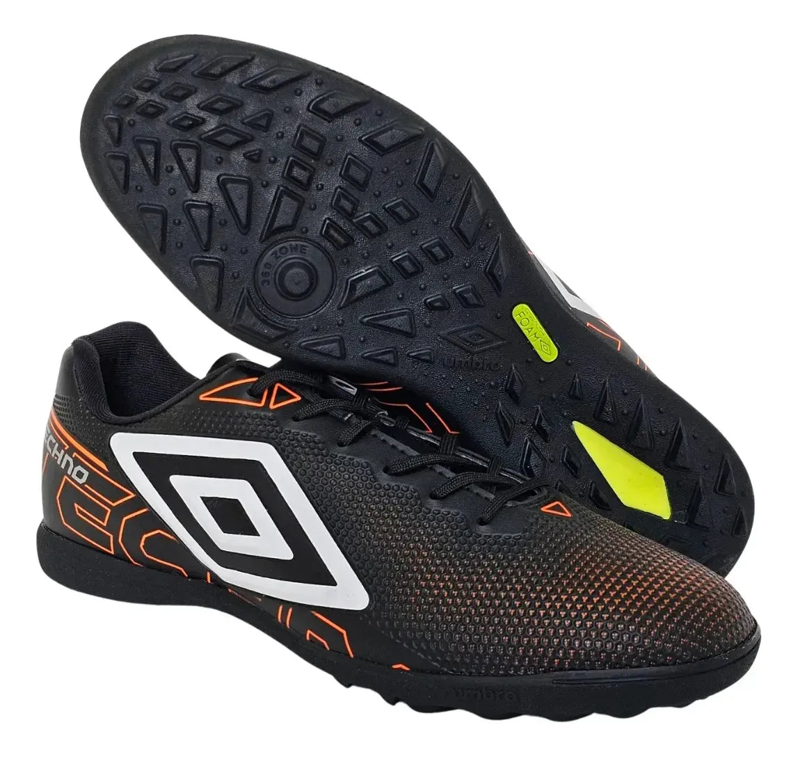 Chuteira Umbro Tecno Society - PRETO