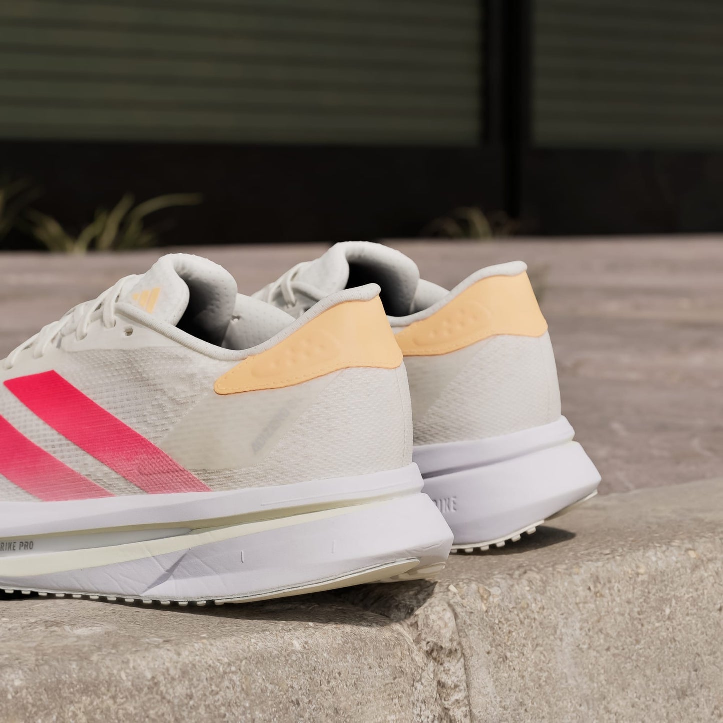 Tênis Adidas Adizero SL2 - OFF White