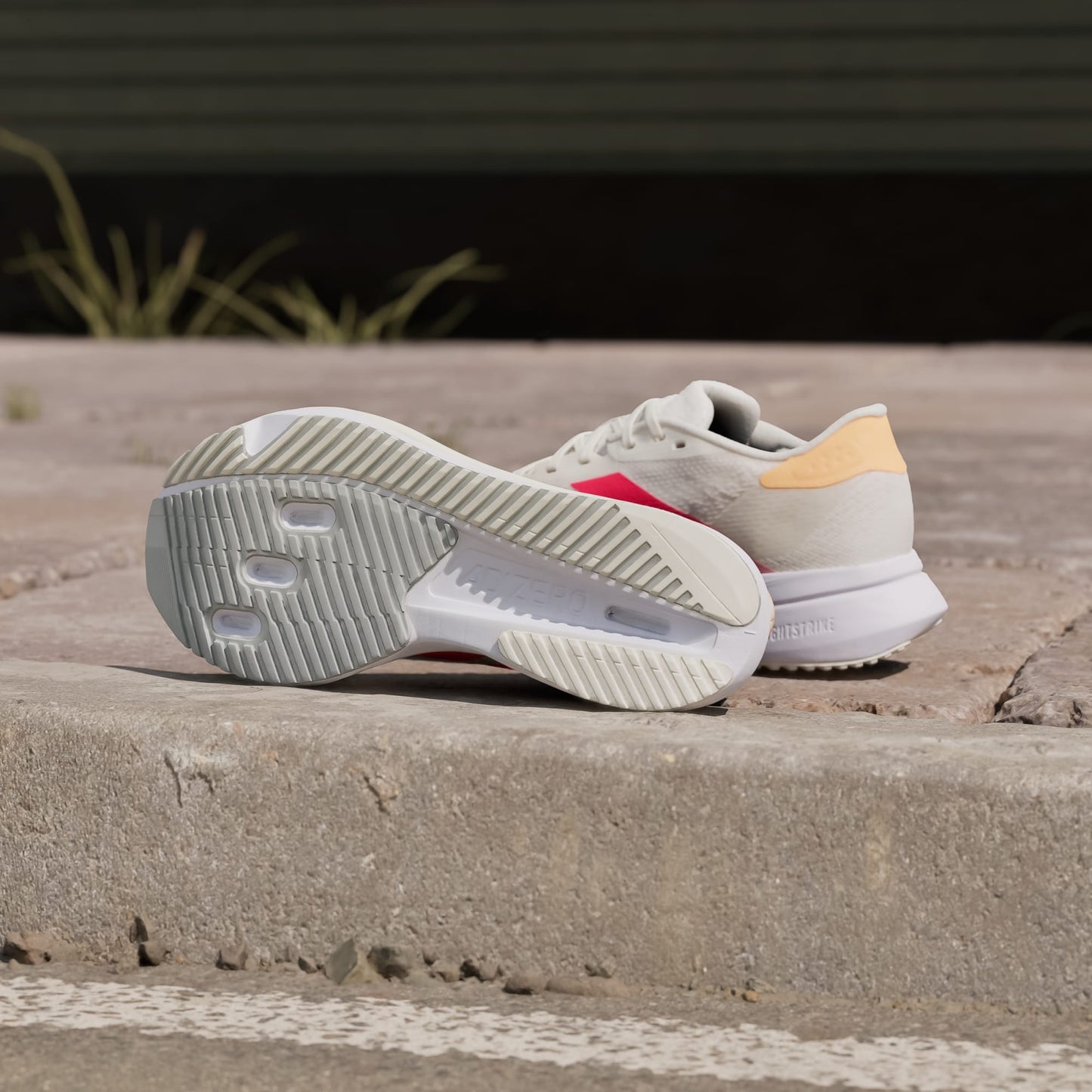 Tênis Adidas Adizero SL2 - OFF White
